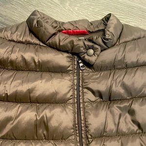 Uniqlo x Ines de la Fressange Ultra Light Down Jacket Brown